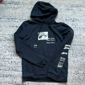 Nike New York Knicks Hoodie- black, adult size small